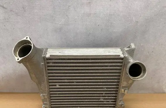 Porsche Cayenne (92A) Intercooler radiator 7L5145803D