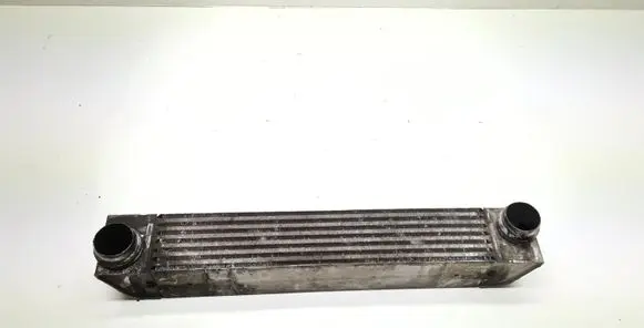 BMW 5 E60 E61 Intercooler radiator 7795823 F6438000