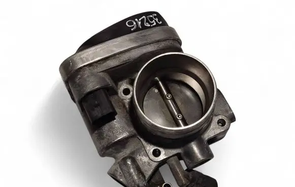 Volkswagen Golf V Throttle valve 06A133062AB A2C53042125