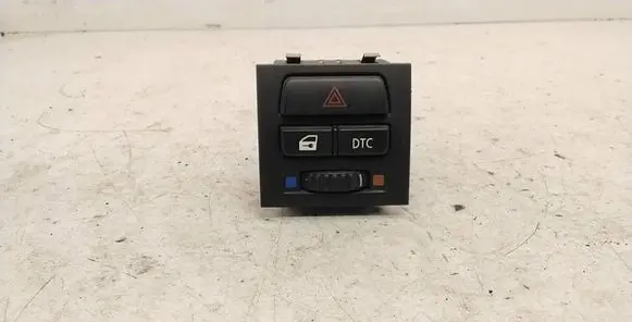 BMW 3 E90 E91 Hazard light switch 6945652