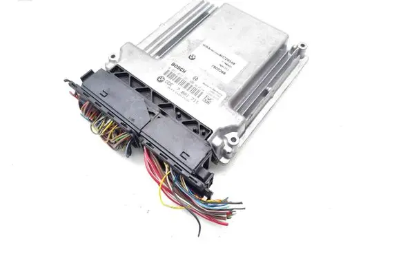 BMW 3 E90 E91 Engine control unit/module 7801711 0281013251 7802268