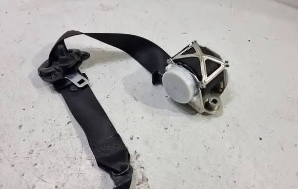 BMW 1 F20 F21 Front seatbelt 34078320C 2305131907 VX0VY13