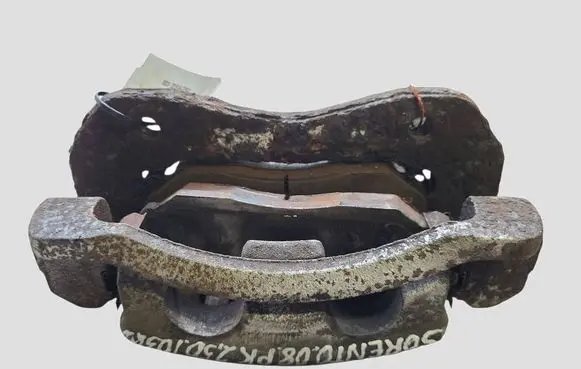 KIA Sorento Front brake caliper