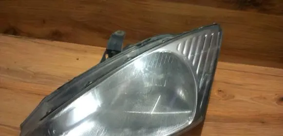 Ford Focus Headlight/headlamp
