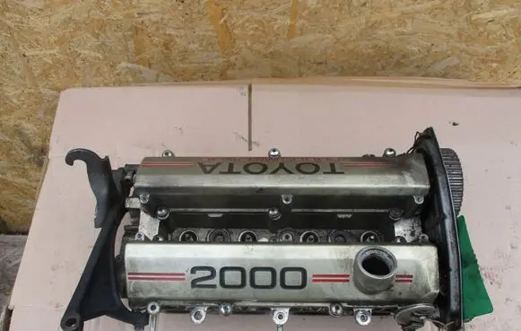 Toyota Celica T160 Engine head 1111188360