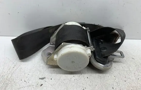 Volkswagen Caddy Rear seatbelt 2K0857811E 34023163 34023085B