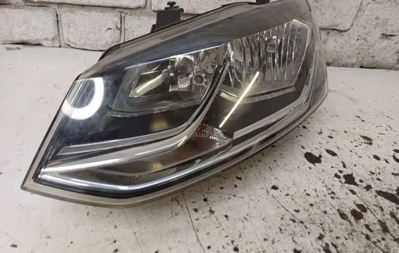 Volkswagen Polo V 6R Headlight/headlamp 6C1941005 6879 1EB01203401