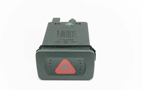 Volkswagen Golf IV Hazard light switch 1J0953235J 1J0953235H 1J0953235D