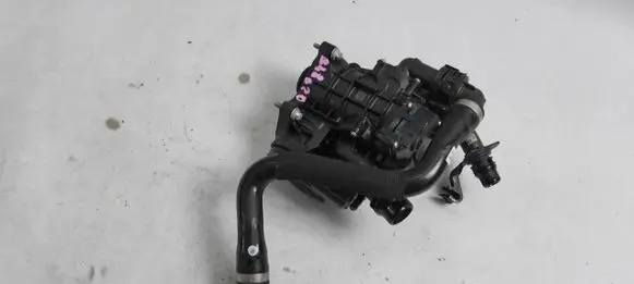 Thermostat/thermostat housing