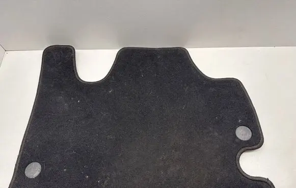 Chrysler Pacifica Rear floor mat 5RY12DX9AC 49212G P5RY12DX9AC