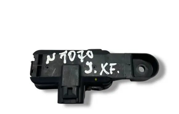Jaguar XF X250 Air quality sensor 0136500010