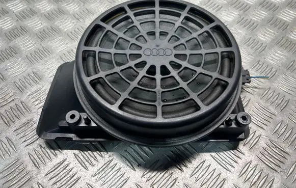 Audi A5 8T 8F Subwoofer speaker 8T0035412D