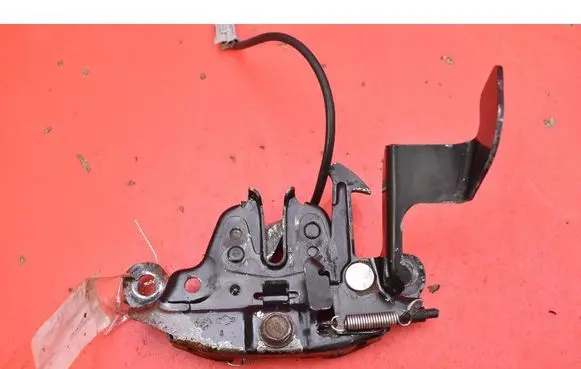 Nissan Pulsar Engine bonnet/hood lock/catch 