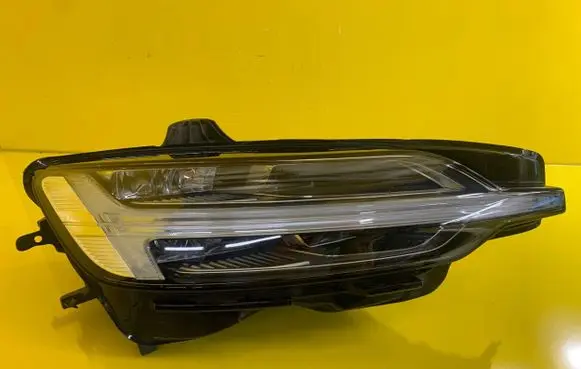 Volvo V60 Headlight/headlamp 32314167