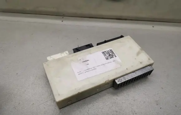 BMW 5 E39 Comfort/convenience module 61358381491 8381491