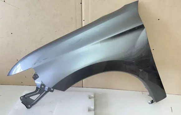 Mitsubishi Outlander Fender