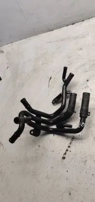 Volkswagen PASSAT B8 Engine coolant pipe/hose 04L121064am