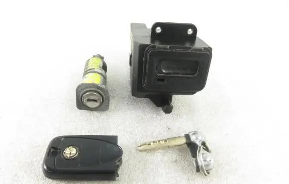 Alfa Romeo 159 Ignition lock 1560616200