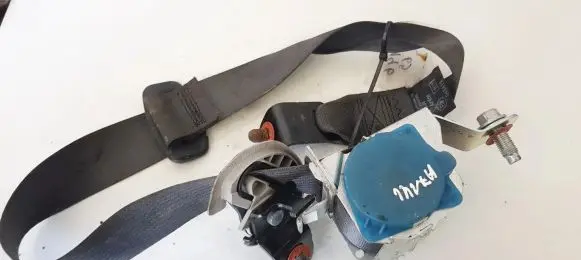 KIA Carens II Front seatbelt b1208a