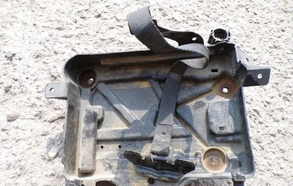Fiat Fiorino Battery box tray 51882375