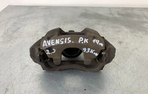 Toyota Avensis T270 Front brake caliper