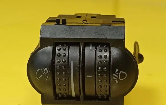 Volkswagen PASSAT B3 Headlight level height control switch 3B0941333C