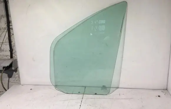 Ford Transit Custom Front door vent window glass four-door BK21V21419A