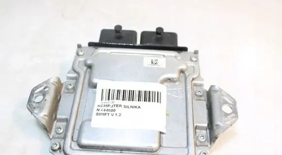 Suzuki Swift II Engine control unit/module ECU 33910-69L01