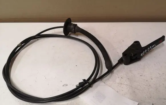 Peugeot 407 Engine bonnet (hood) release handle