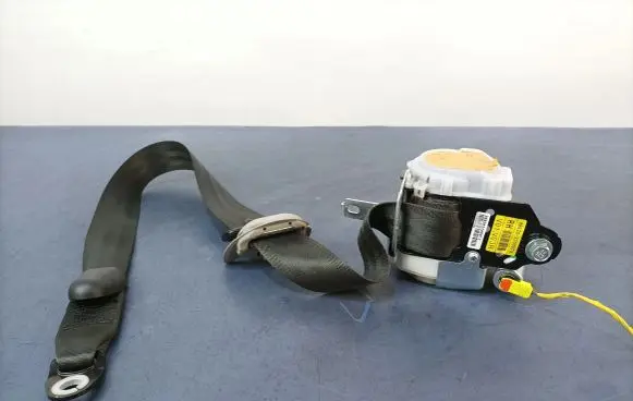 Hyundai i40 Front seatbelt 88810-3z000
