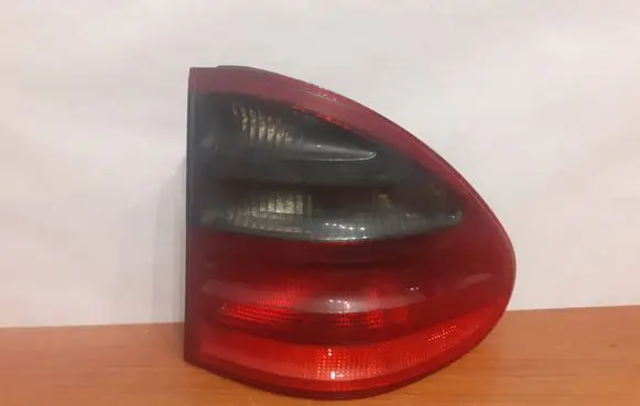 Mercedes-Benz E W210 Rear/tail lights A2108206864 4469 324022