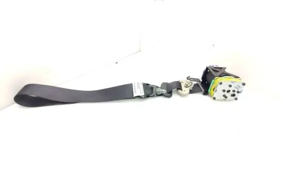 Mazda 6 Front seatbelt 0437002