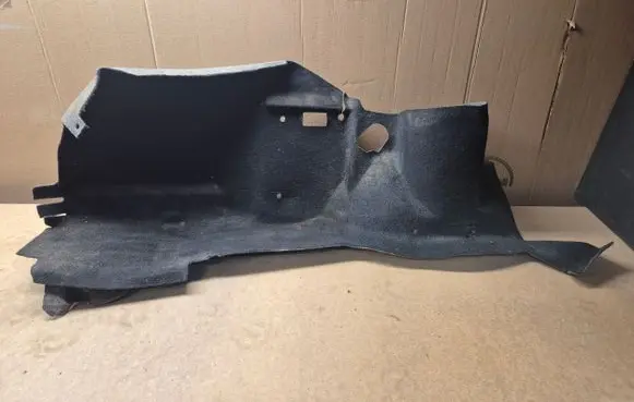 Volkswagen Jetta II Trunk/boot lower side trim panel 165867429 165867429C SYNCRO
