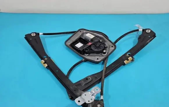 Volkswagen Golf V Front door window regulator with motor 1K0959793J IMPRK1380448