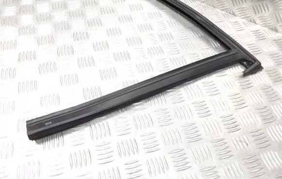 Volvo S60 Front door windshield rail 
