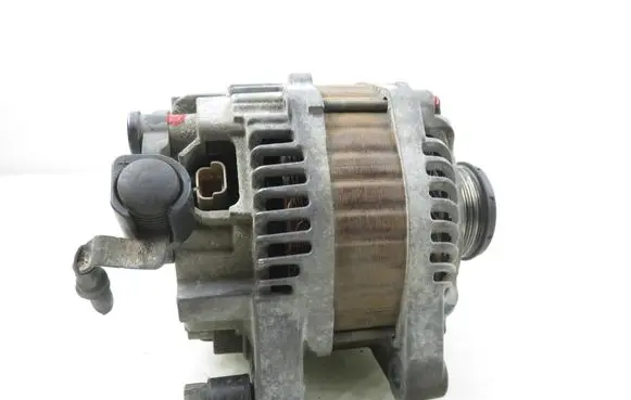 Citroen C5 Generator/alternator A004TJ0084C 9654752880