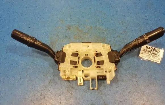 Subaru Forester SG Other switches/knobs/shifts 83111SA16