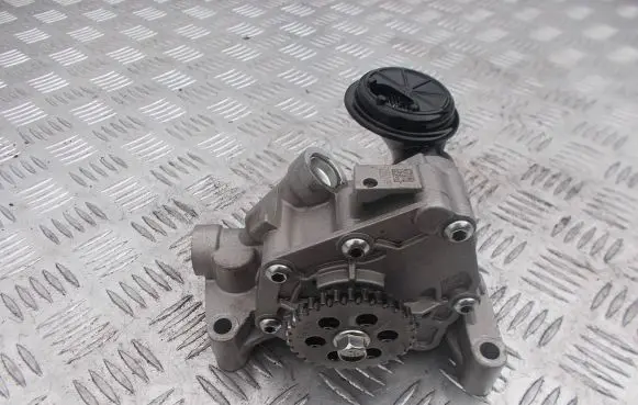 Hyundai i20 (BC3 BI3) Oil pump 210327U1B2