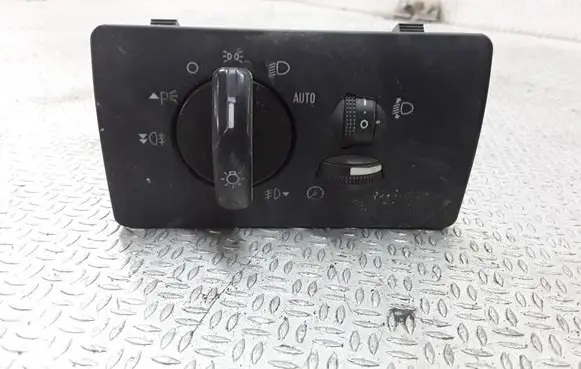 Ford Mondeo Mk III Light switch 1S7T13A024JA