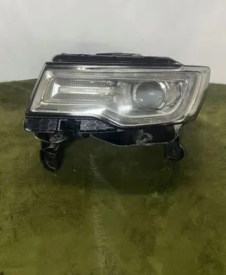 Jeep Grand Cherokee Headlight/headlamp
