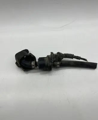 Audi A4 S4 B5 8D Valve vacuum 0280142300 058133517