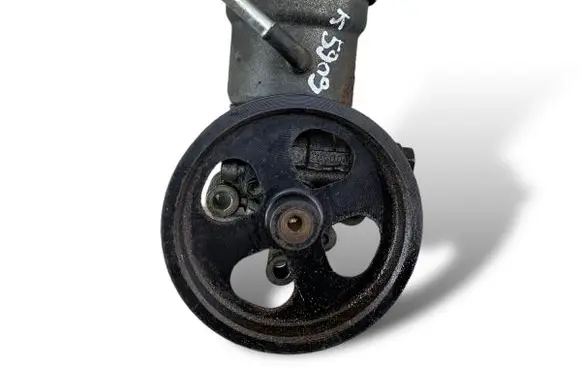 Toyota Avensis T250 Power steering pump 12180