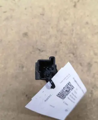 Volvo V70 Airbag deployment crash/impact sensor 8622365 001674 040101