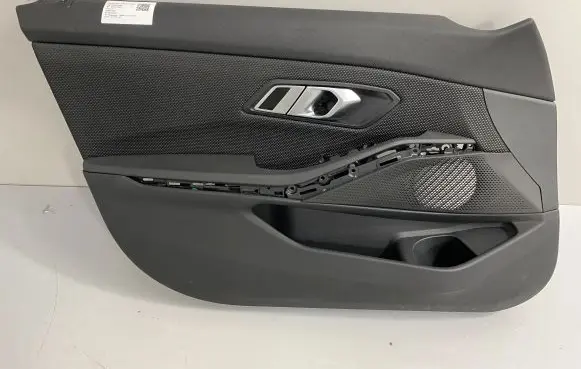 BMW 3 G20 G21 Front door card panel trim