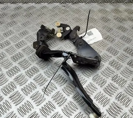Volkswagen Caddy Sliding door upper roller guide/hinge 2K0843335A 2K0843435B
