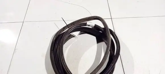 Ford Galaxy Rubber seal front coupe door 