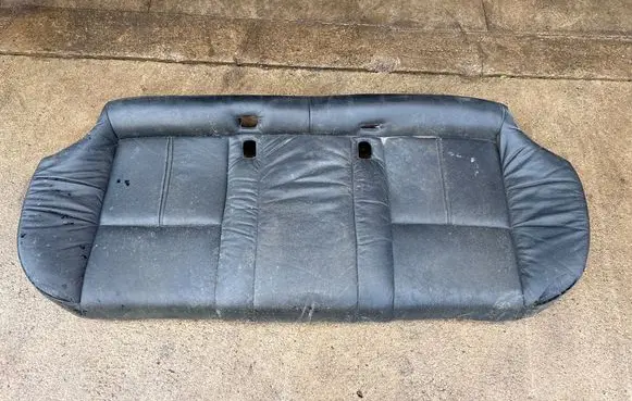 BMW 5 E39 Rear seat 8193055