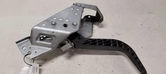 Opel Zafira A Brake pedal 90581106