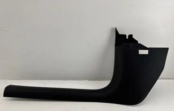Foot area side trim