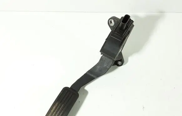 Toyota Yaris Accelerator throttle pedal 781100D010 06166A 44377097886